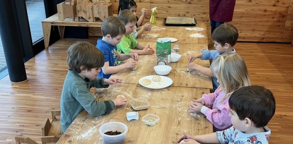 Backen mit Bäuerinnen